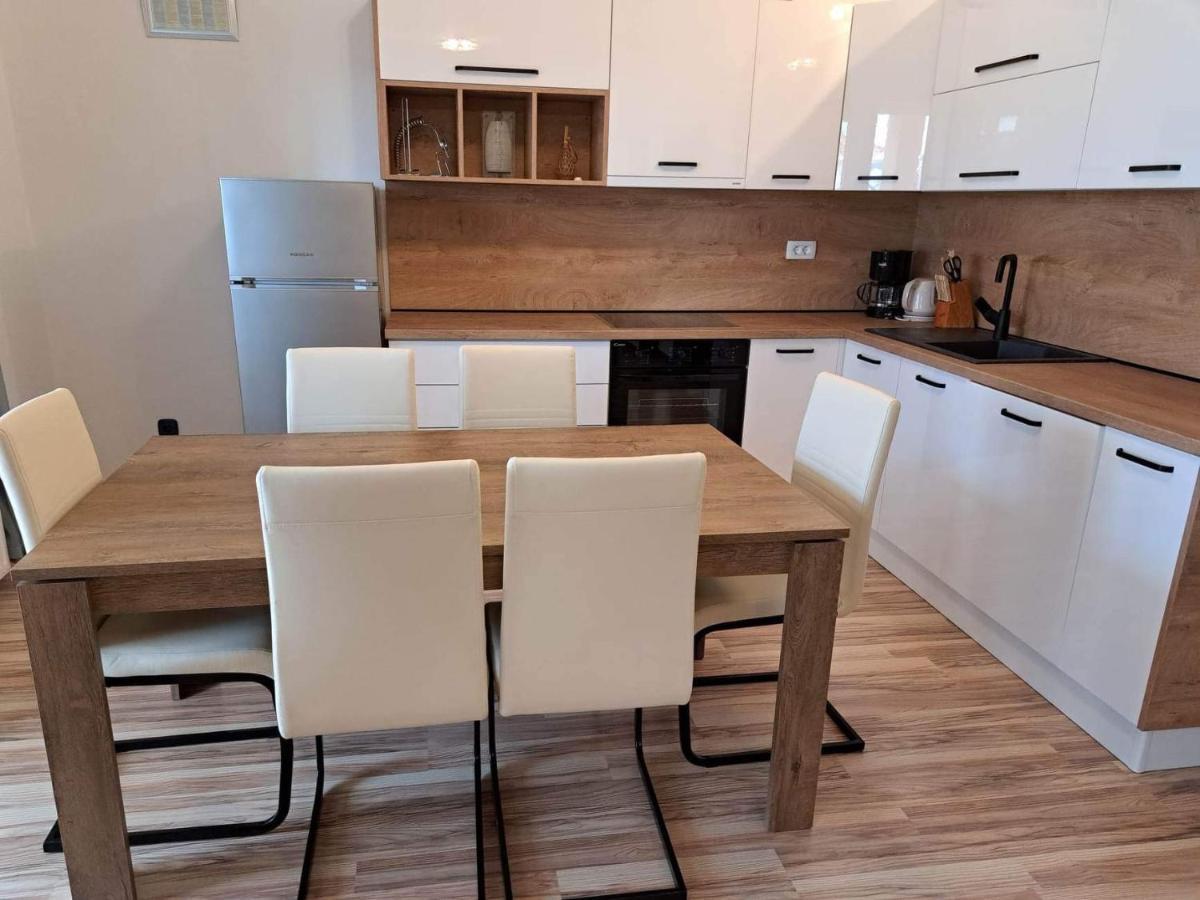 Apartments Ploka Okrug Gornji Εξωτερικό φωτογραφία